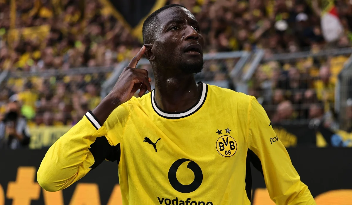 Serhou Guirassy abrió la cuenta para Dortmund ante Hamburgo