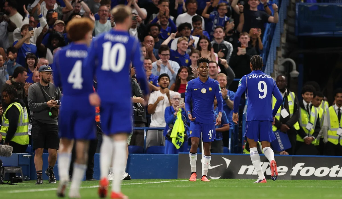 El Chelsea de Xabi Alonso avanzó en EFL Cup con triunfo sobre Luton Town