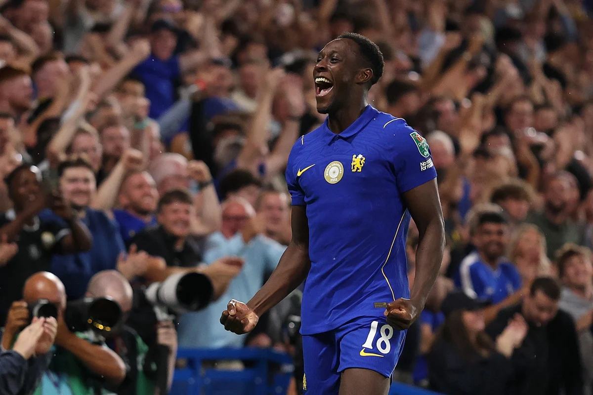 Danny Welbeck convirtió por EFL Cup su primer gol con Chelsea