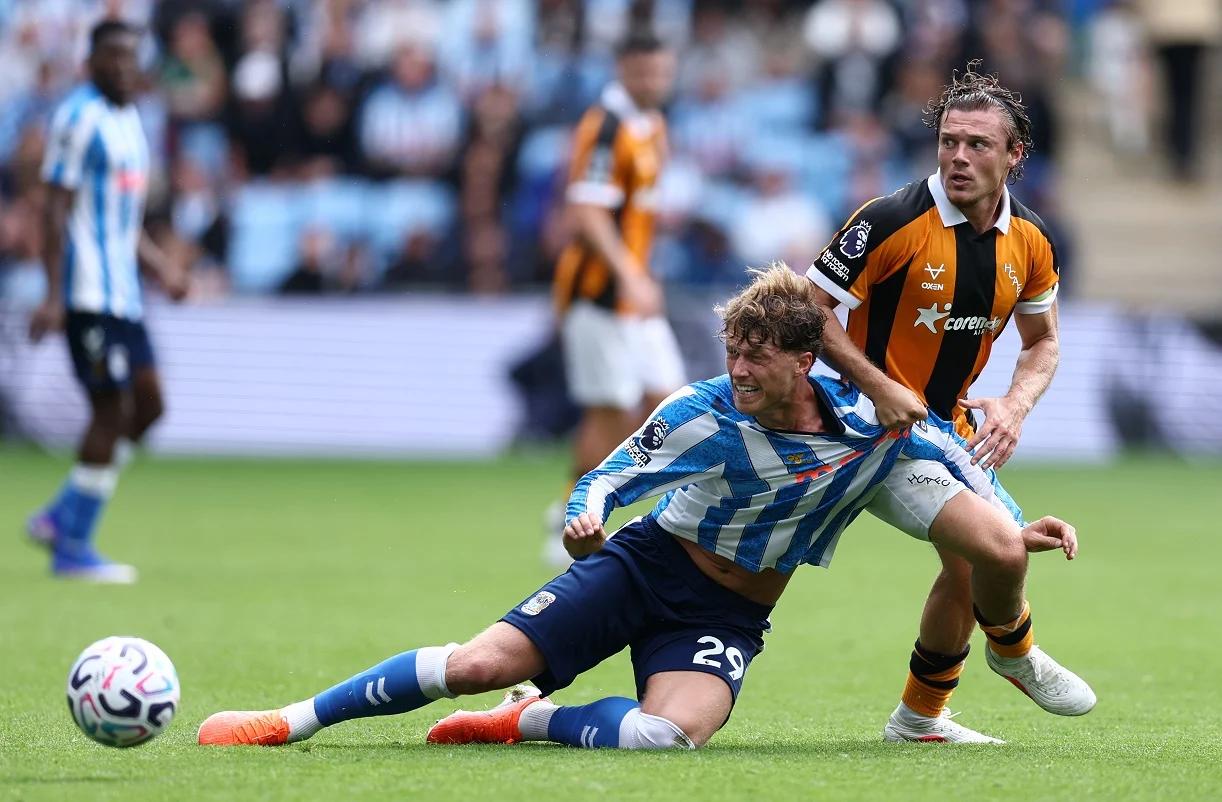 Hull City le ganó a Coventry y también lidera en Premier League