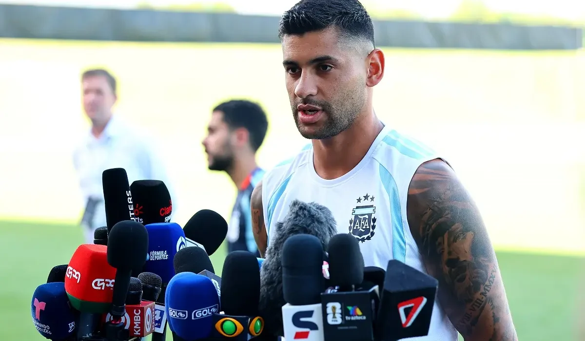 Atlético de Madrid prepara una oferta por Cuti Romero en una pelea de fichaje con el Inter