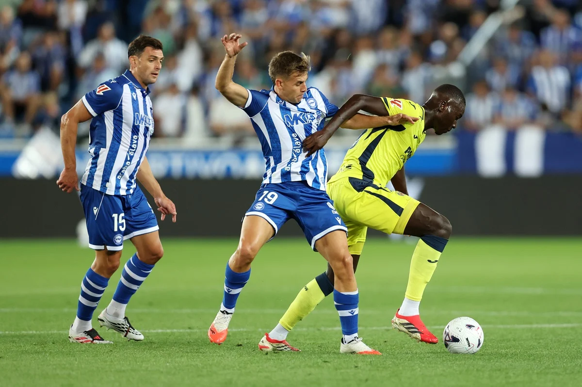 Alavés le ganó a Villarreal y lidera en La Liga