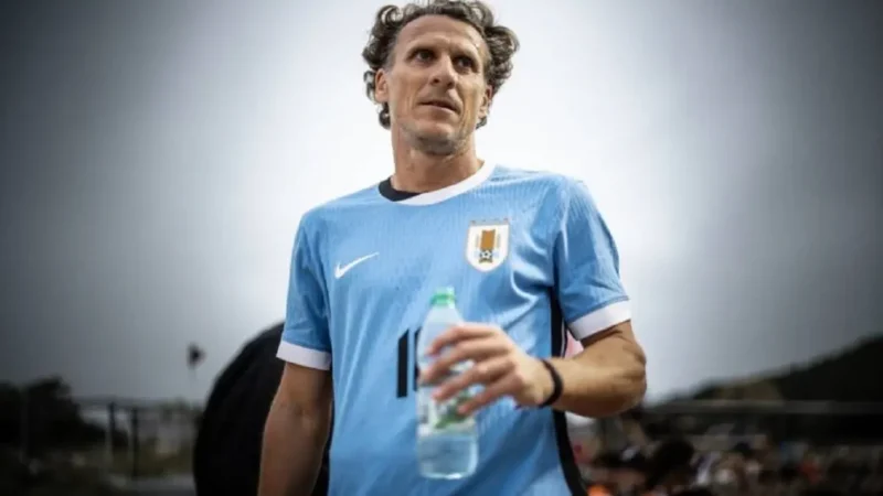 ¡Es oficial! Diego Forlán, presentado como nuevo entrenador de la Selección Uruguay