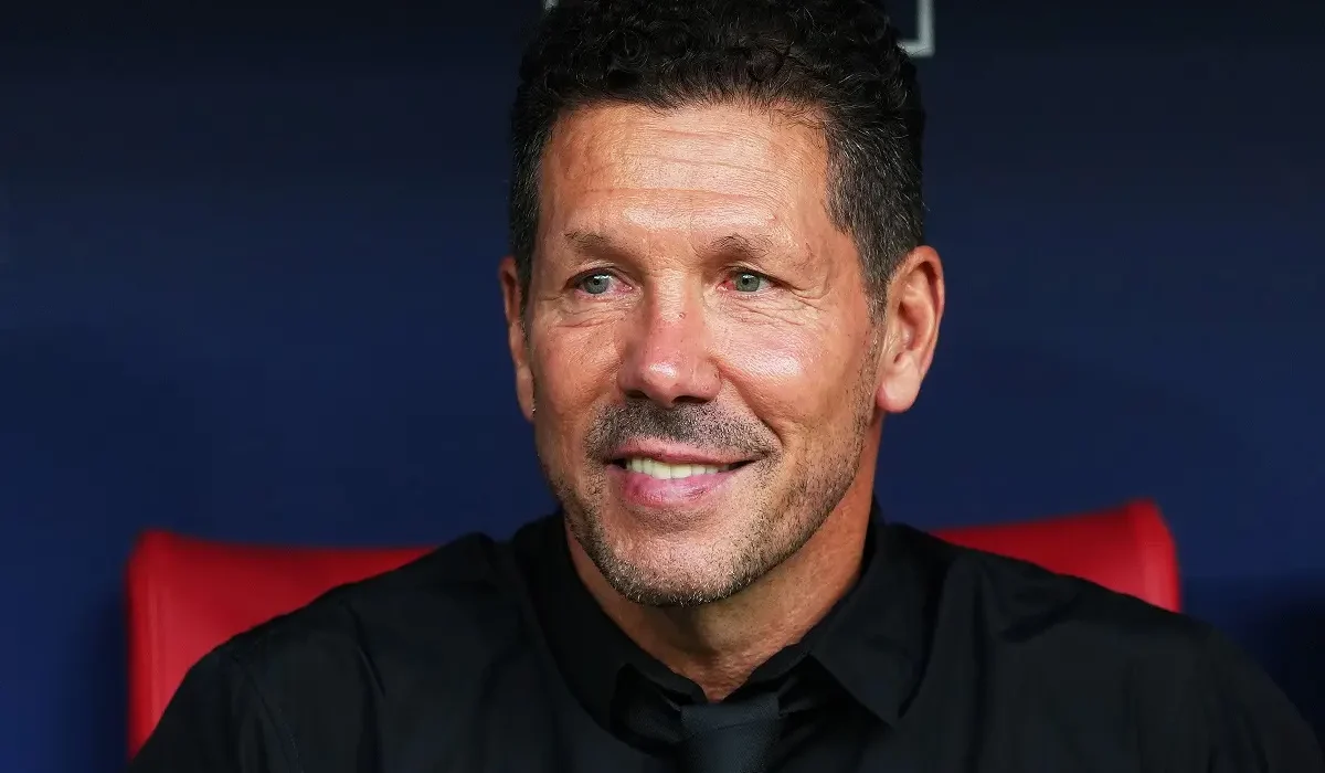 Diego Simeone, sobre la polémica de Julián Álvarez: «Fue decisión del club que no salude a los hinchas»