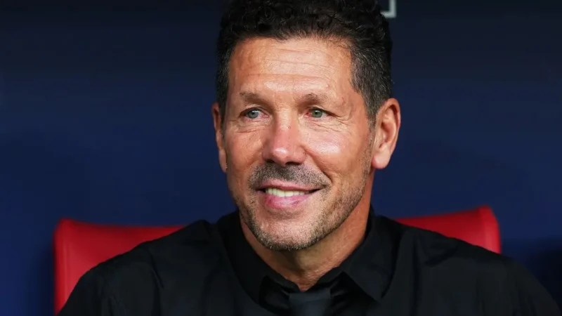 Diego Simeone, sobre la polémica de Julián Álvarez: «Fue decisión del club que no salude a los hinchas»
