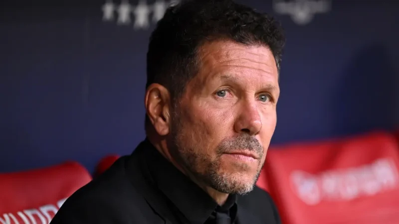 Simeone fue tajante sobre Julián Álvarez y elogió al Cuti Romero antes del debut del Atlético