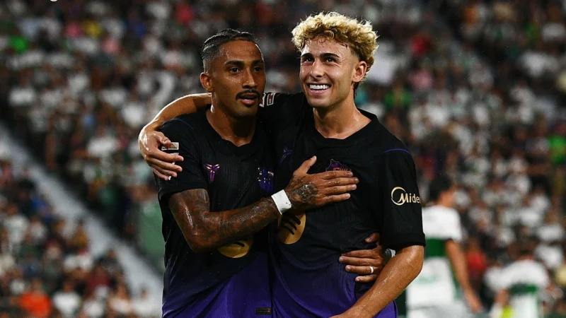 Barcelona inició la defensa del título floreándose con goleada en Elche