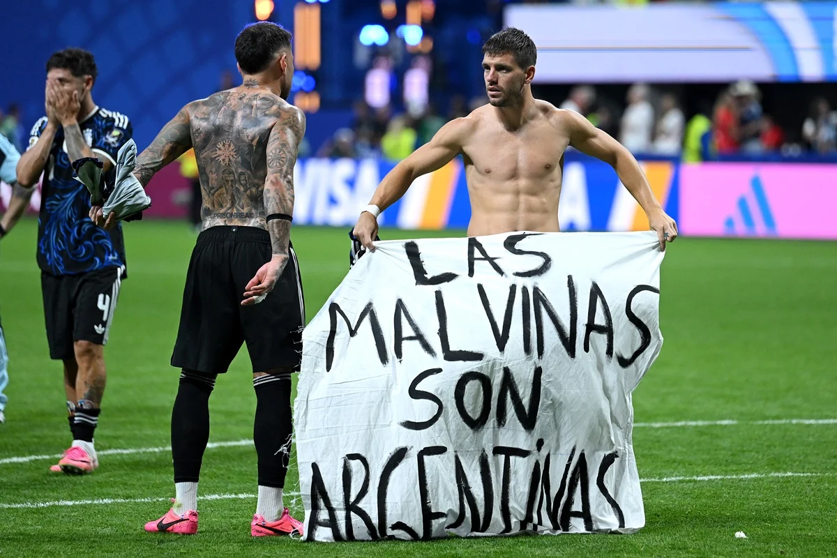 La bandera de Malvinas le costó 321 mil dólares a Argentina