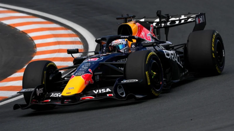 Max Verstappen chocó en la primera vuelta y hay bandera roja en Zandvoort