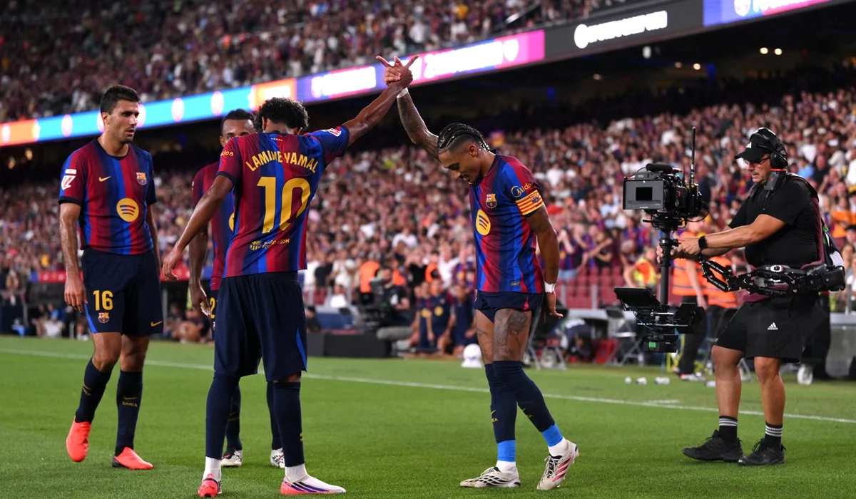 Barcelona goleó 5-2 a Rayo Vallecano y lidera con puntaje perfecto junto a Real Madrid