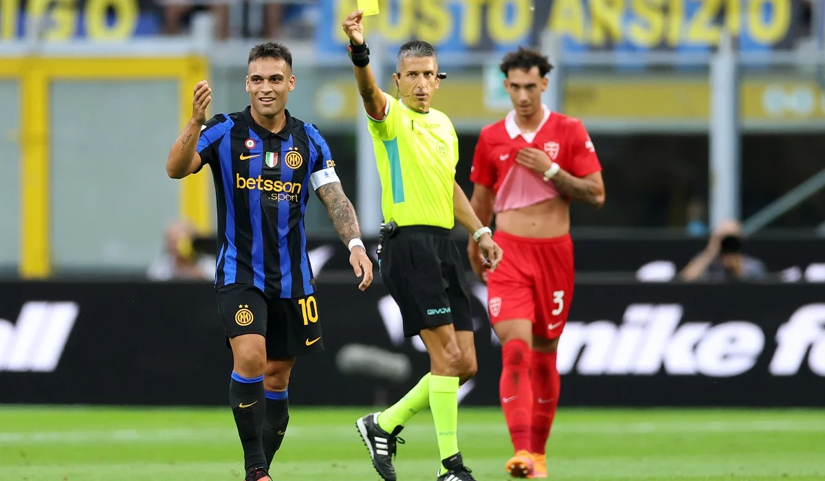 Inter comenzó la defensa del Scudetto goleando a Monza