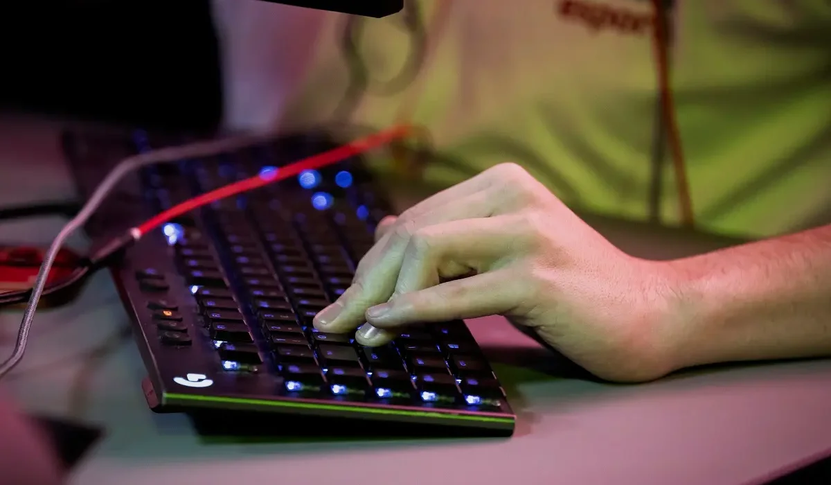 Cómo elegir una plataforma de juego online si ya apostás en deportes