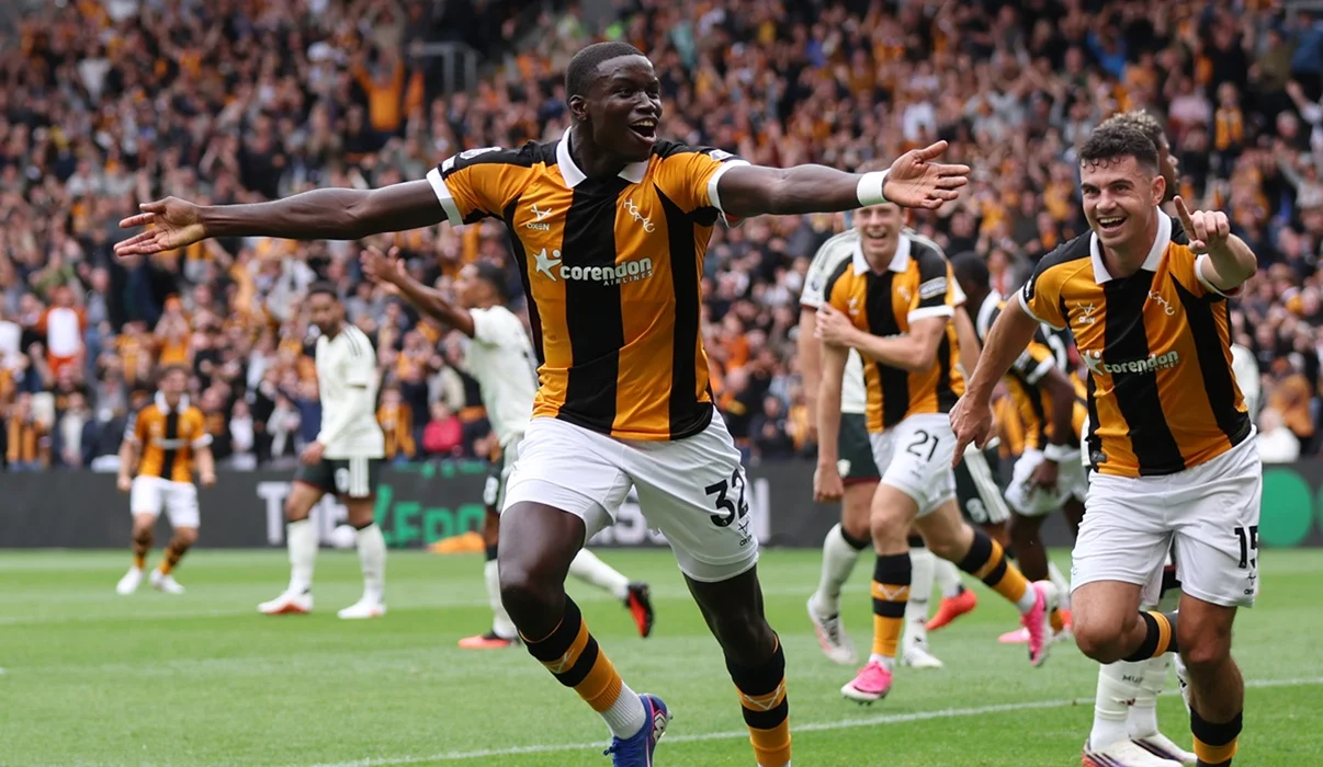 Manchester United debutó con dura derrota ante el ascendido Hull City