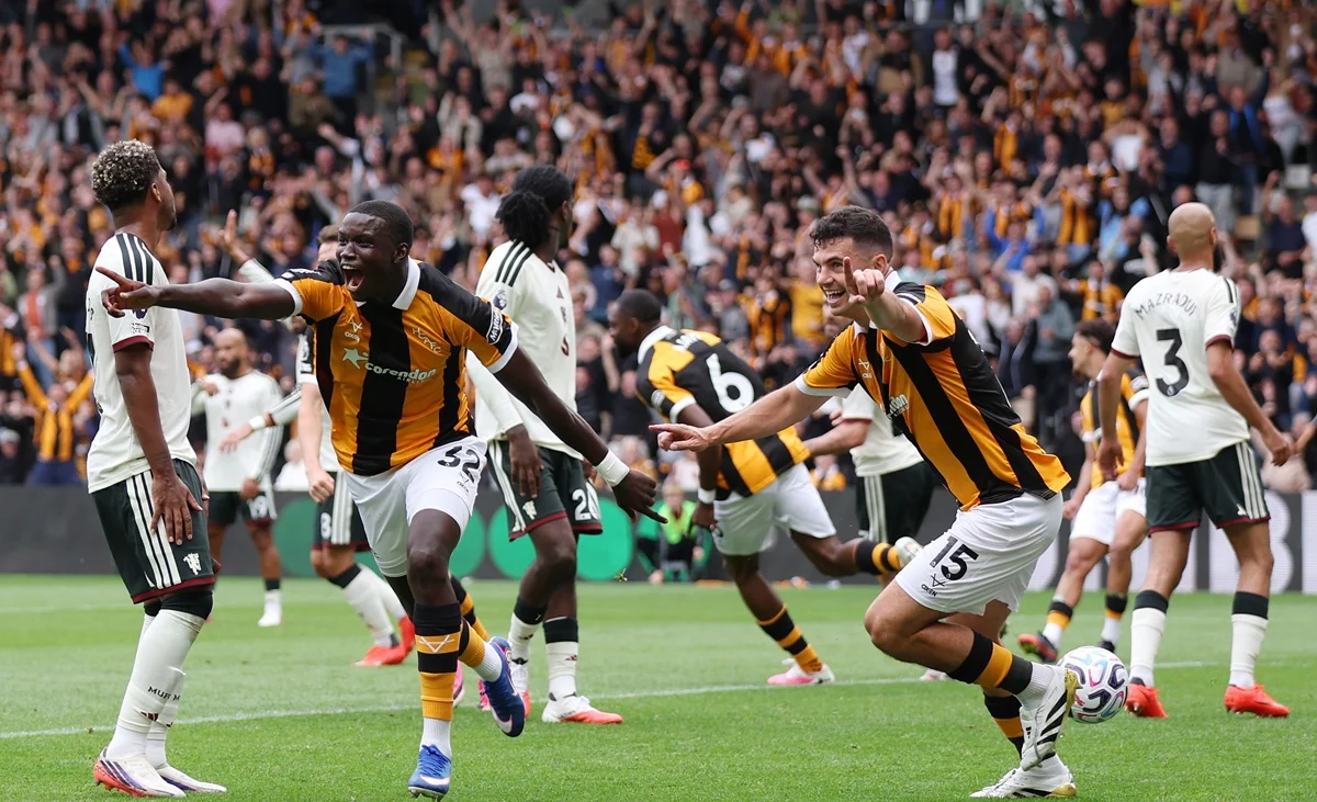 Hull City sorprende a Manchester United con sus primeros goles por Premier League en una década