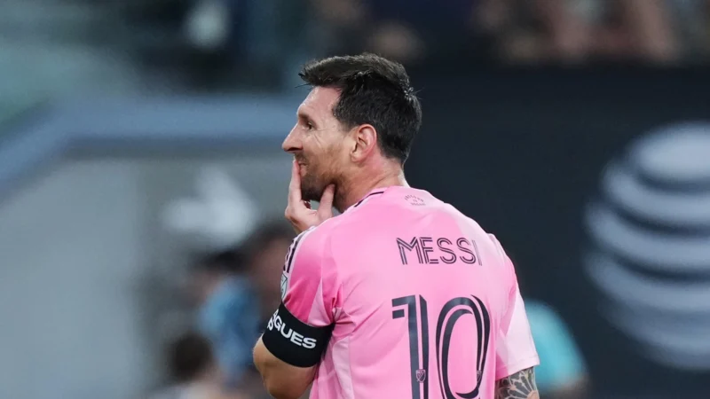Messi quedó en duda para jugar mañana ante Nashville