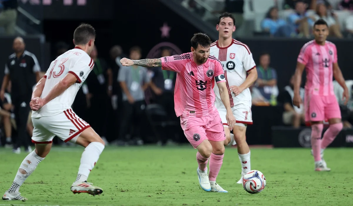 Lionel Messi anotó el segundo gol consecutivo en Inter Miami ante Toronto: gran asistencia de De Paul