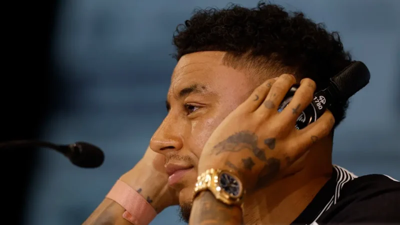 Los hinchas de Rosario Central le cantaron “el que no salta es un inglés” a Jesse Lingard del Corinthians