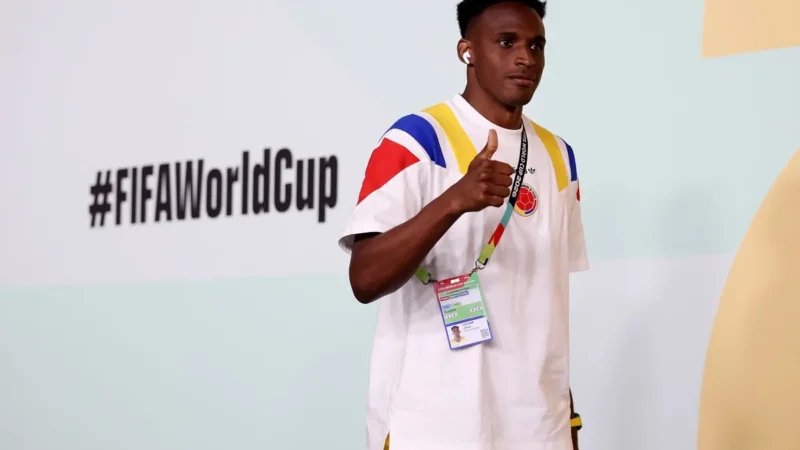 El colombiano Jhon Lucumí cambia de club en la Serie A y jugará en un gigante de Italia
