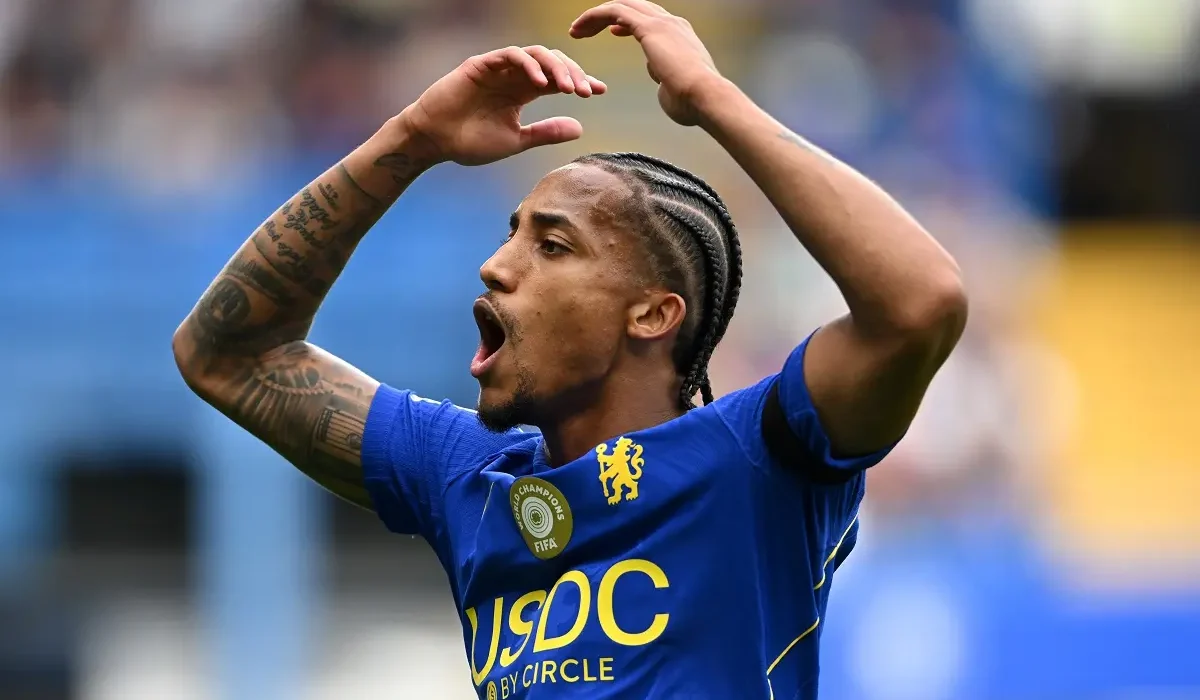 Joao Pedro y una extraña tarde en Chelsea: un gol, otro en contra y un increíble errado