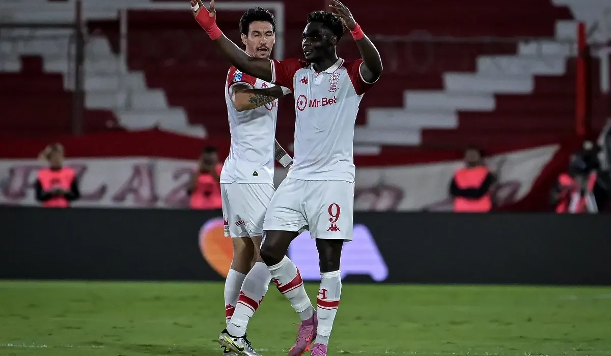 Jordy Caicedo, el héroe de Huracán ante San Lorenzo: tres goles en los últimos dos clásicos