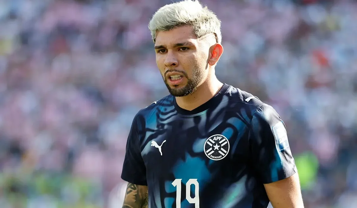 El paraguayo Julio Enciso regresó a la Premier League: ¿con quién firmó y cuantó costó el fichaje?