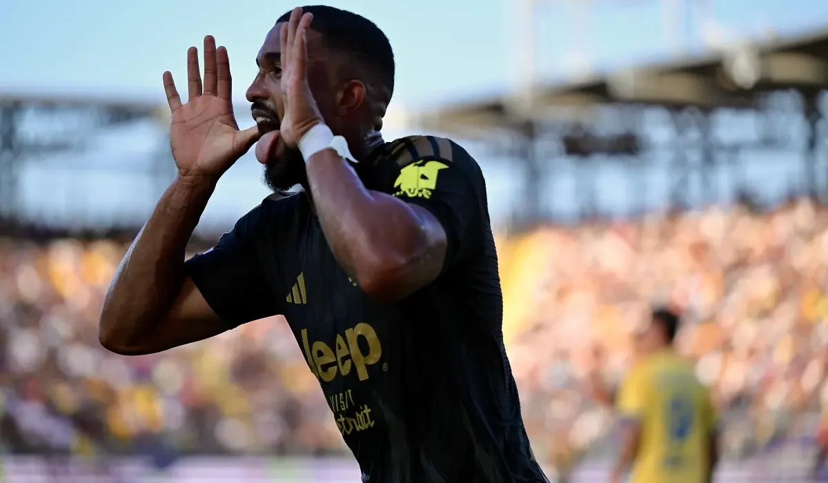Juventus debutó en Serie A con un ajustado triunfo sobre el Frosinone