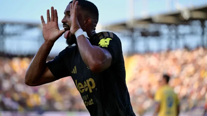 Juventus debutó en Serie A con un ajustado triunfo sobre el Frosinone