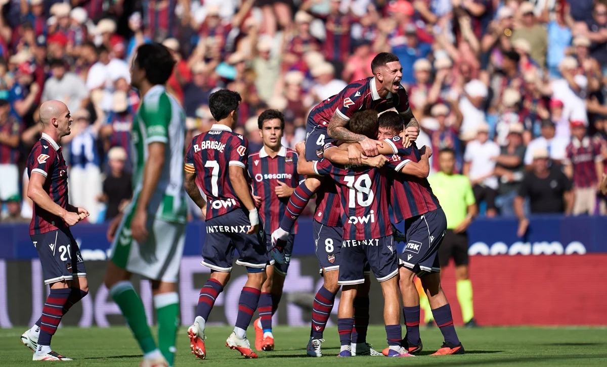 Levante logró su primera victoria de la temporada con tremendo triunfazo ante Betis