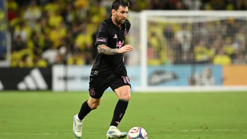 No fue la noche de Lionel Messi en Inter Miami: insólita jugada fallada con doble palo ante Nashville