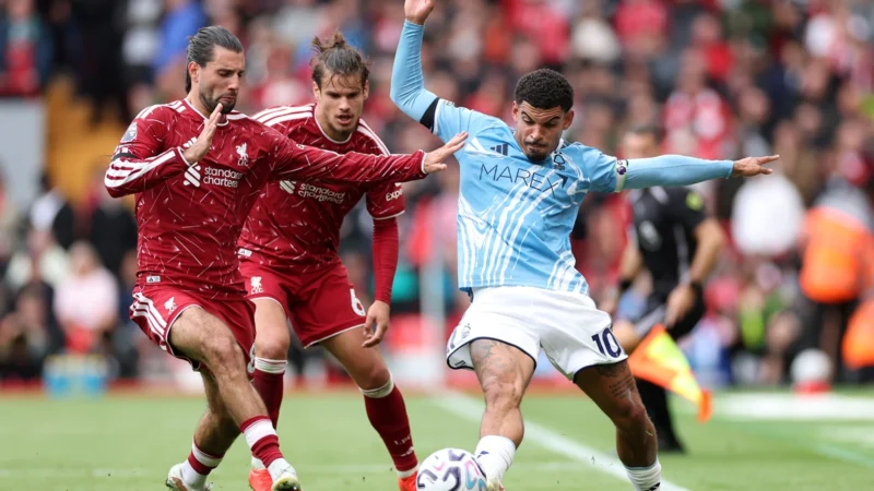 El Liverpool de Iraola volvió a empatar en su debut en Anfield: 2-2 ante Nottingham Forest