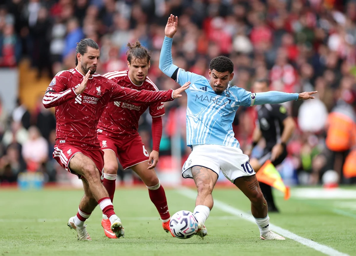 El Liverpool de Iraola volvió a empatar en su debut en Anfield: 2-2 ante Nottingham Forest