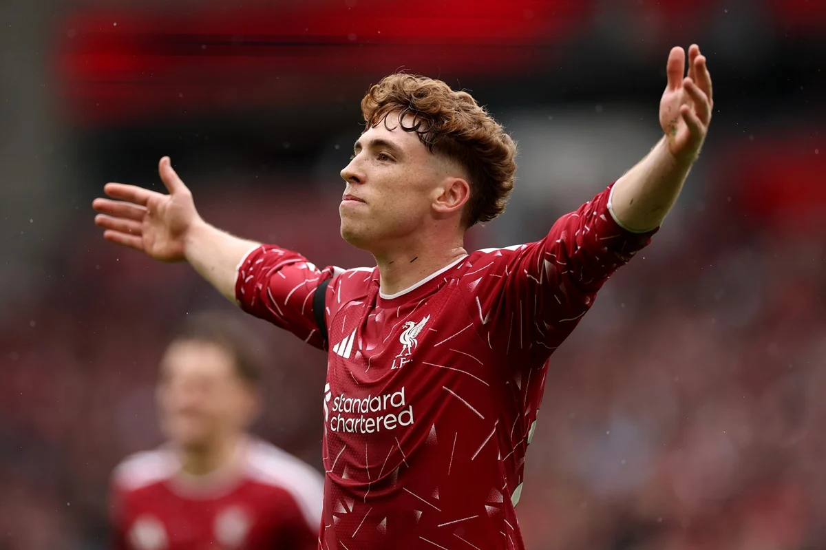 Víctor Muñoz, Campeón del Mundo con España, marcó su primer gol para Liverpool