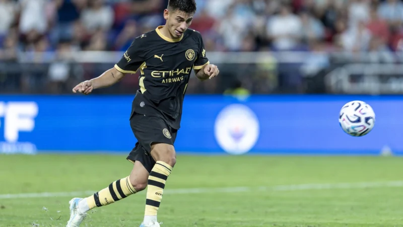Claudio Echeverri no juega la final con Manchester City: ¿Se irá?