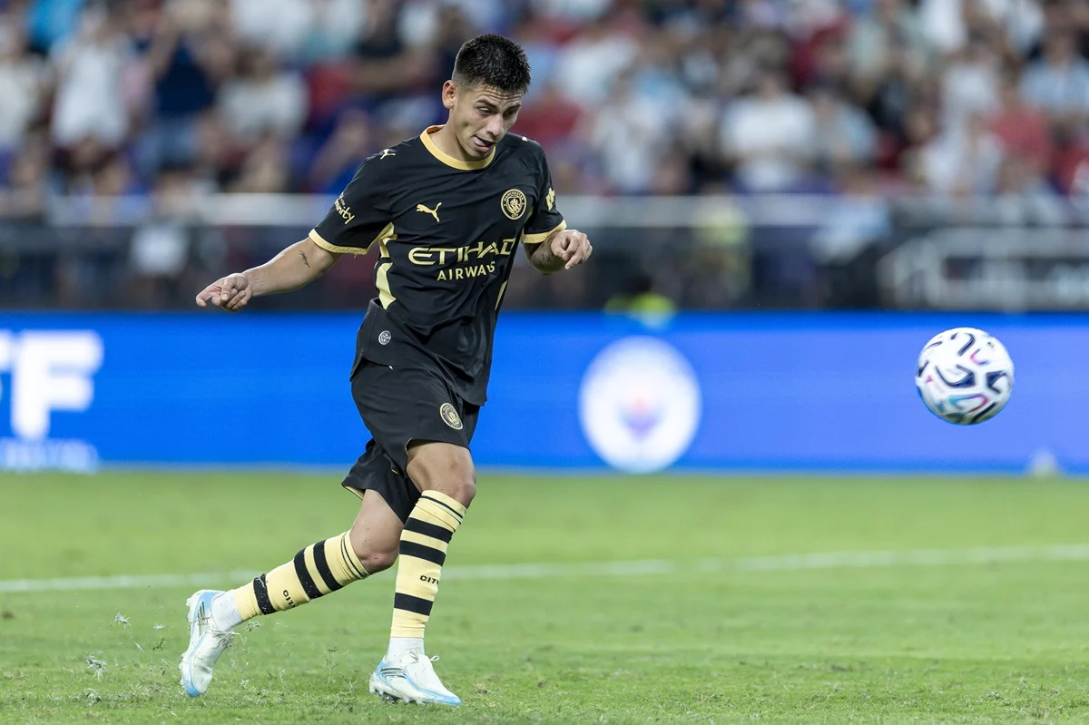 Claudio Echeverri no juega la final con Manchester City: ¿Se irá?