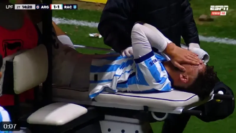 Dura lesión de Marco Di Cesare en Racing ante Argentinos Juniors