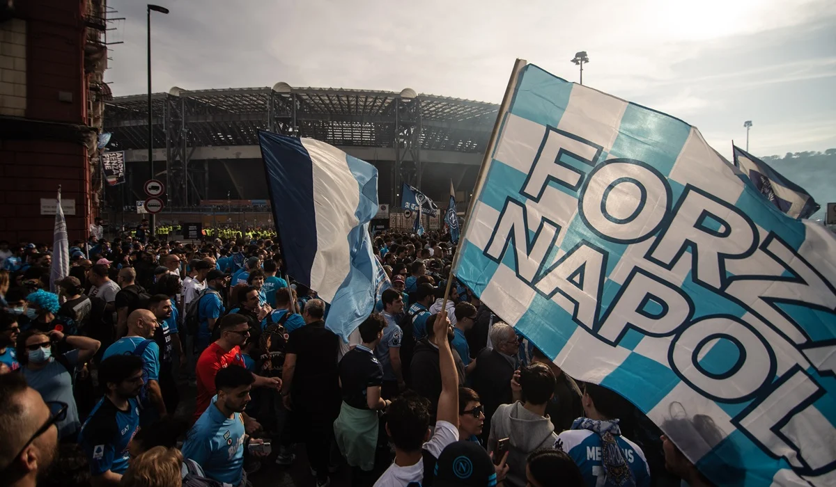 Napoli celebra su primer siglo de vida