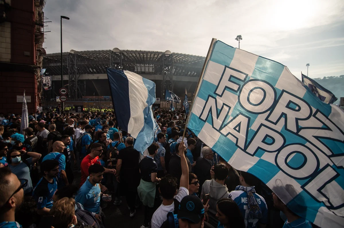Napoli celebra su primer siglo de vida