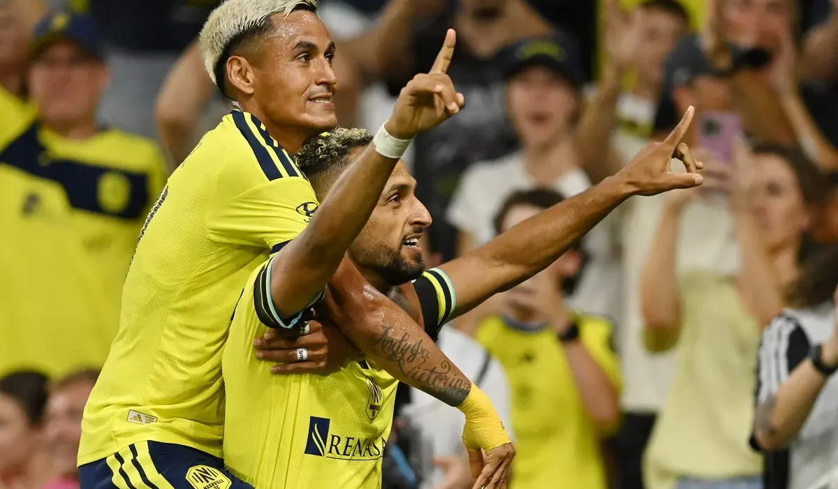 Nashville goleó al Inter Miami y se escapó en la cima de la MLS: Messi falló otro penal