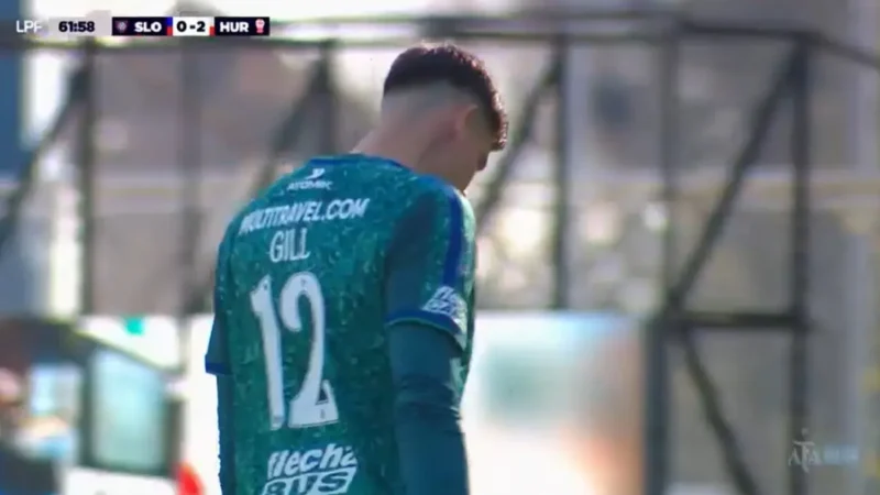 Orlando Gill fue expulsado en San Lorenzo por un cabezazo a Lucas Blondel tras el festejo de Caicedo