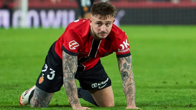 Pablo Maffeo vuelve a La Liga: deja Olympiacos después de apenas dos meses y llega al Valencia