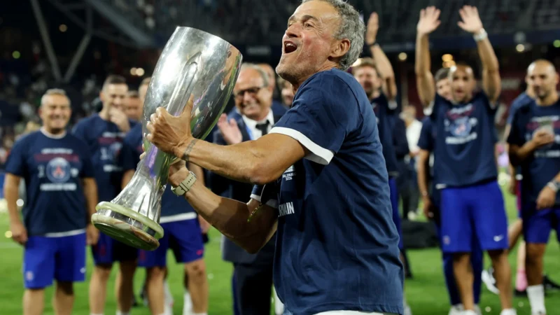 Luis Enrique tras obtener la Supercopa: «Hay que destacar lo hecho con tan pocos días»