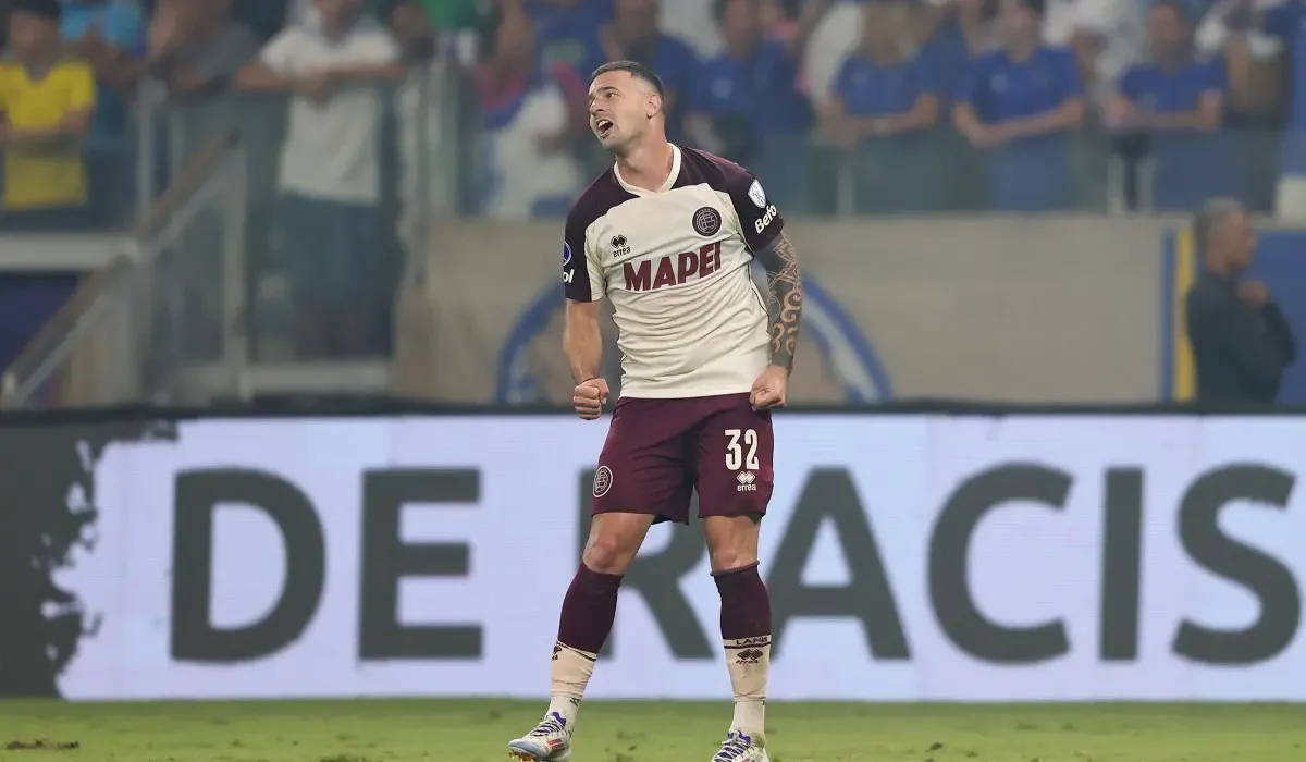 Preocupación en Lanús: Ramiro Carrera salió lesionado ante Unión