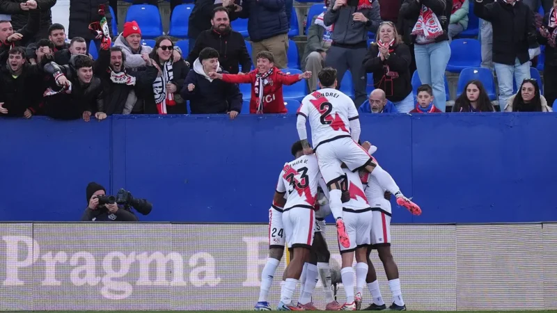 Rayo Vallecano jugará ante Alavés en Butarque ante el conflicto por Vallecas