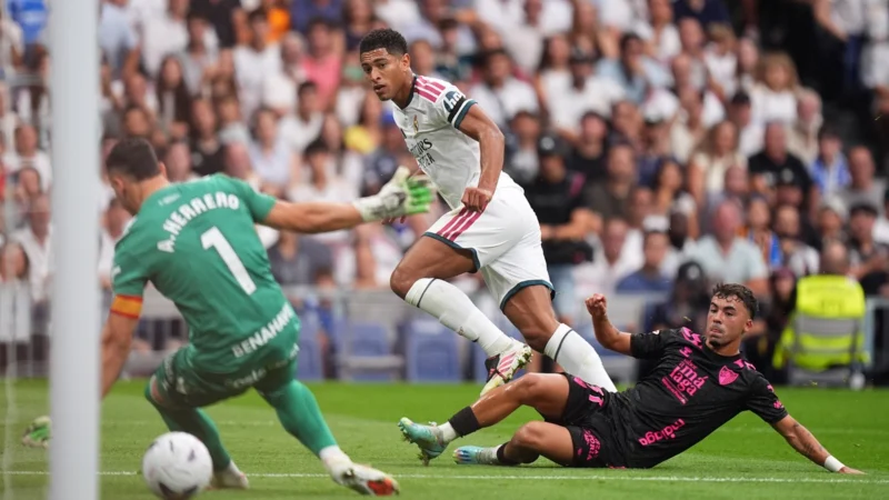 Jude Bellingham marcó un golazo para Real Madrid ante Málaga