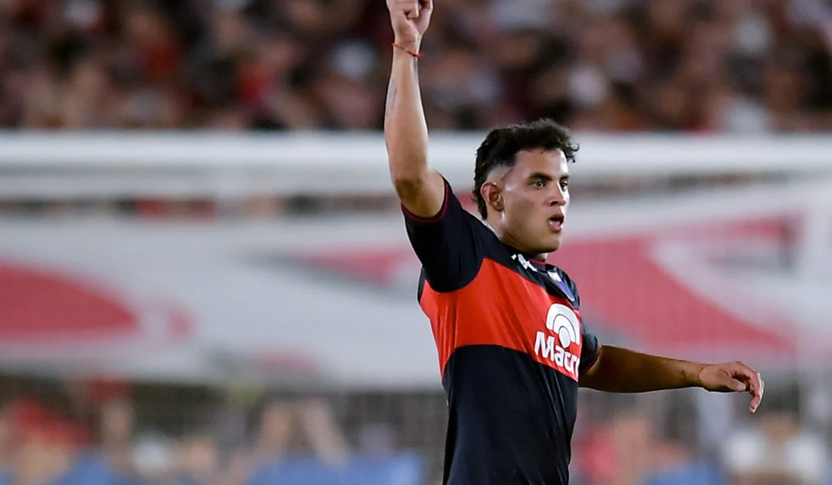 Tigre confirmó la venta de David Romero al Parma