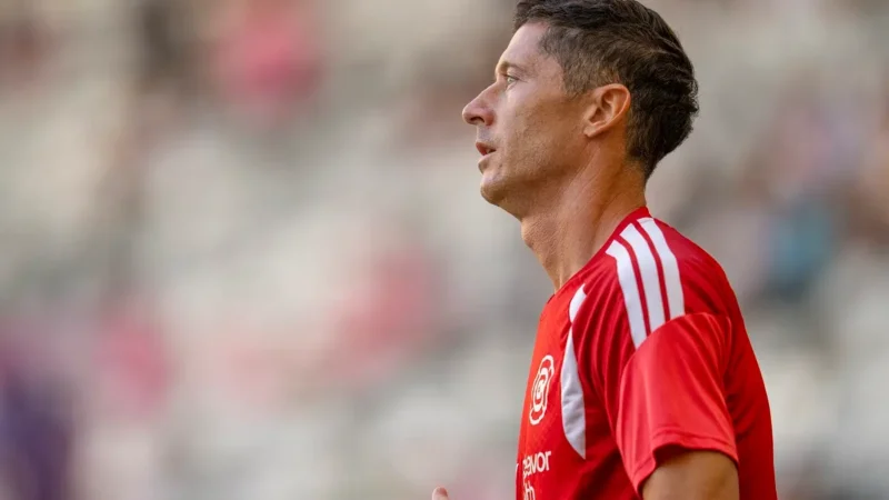 Robert Lewandowski debutó en las redes del Chicago Fire con un doblete ante Charlotte
