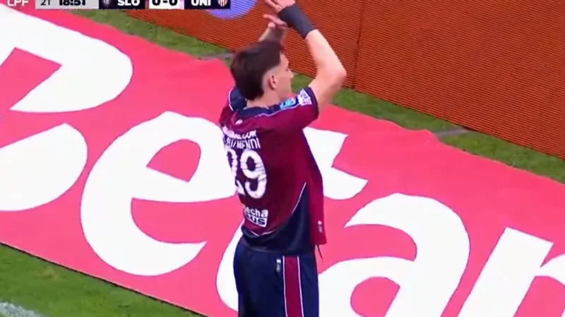 Rodrigo Auzmendi le dio paz a San Lorenzo con el 1-0 ante Unión y le pidió disculpas a la hinchada