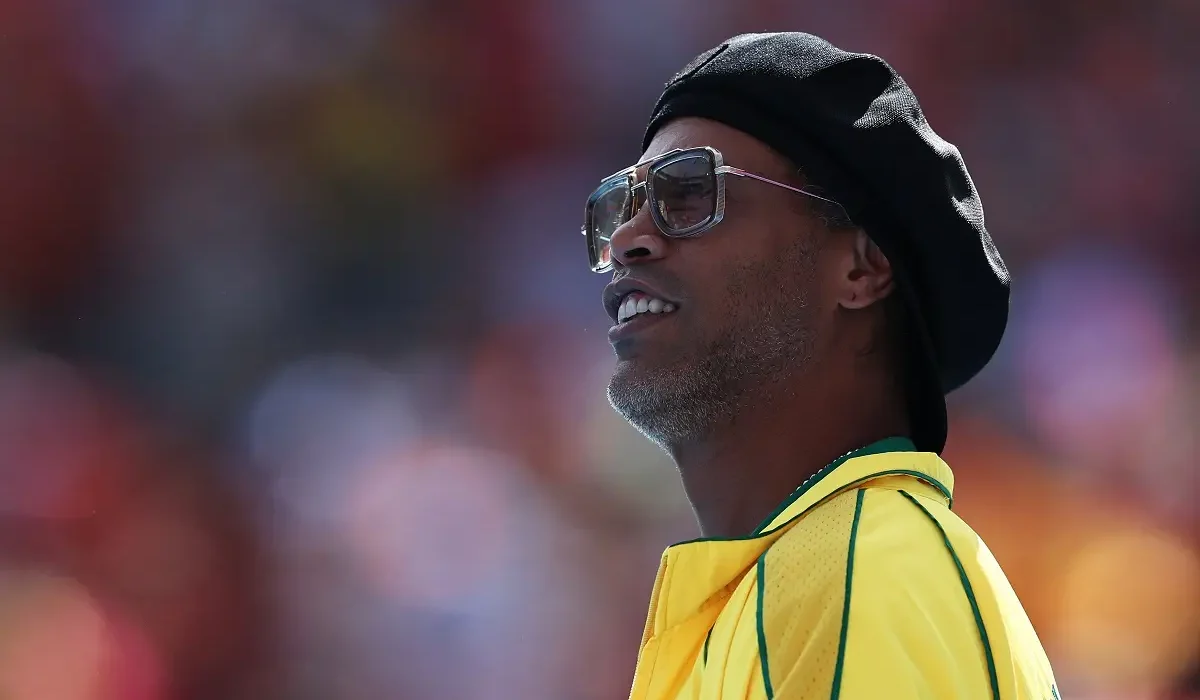 Ronaldinho, ilusionado en su presentación en Ravenna: “Estoy en forma, sueño con marcar mi gol 300”