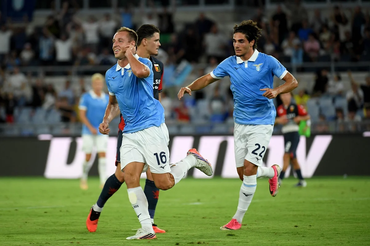 Lazio se impuso ante Genoa con otro gol de Frattesi
