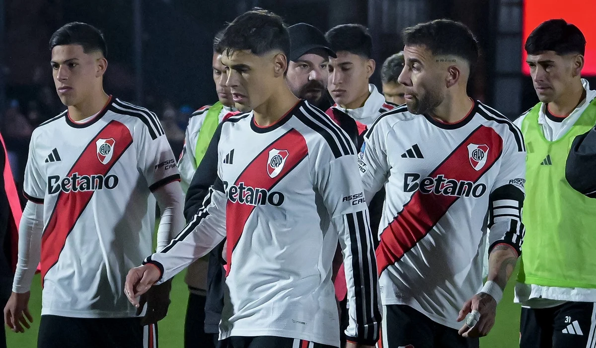 River y una crisis que no termina: Por primera vez en el profesionalismo inició una competencia perdiendo los primeros 4 partidos